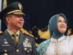 Evi Sophia, Istri KSAD Jenderal Agus Subiyanto, Dikelilingi Banyak Teman Artis