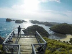 Pantai Kasap di Pacitan: Mencuatnya Eksotisme sejajar Raja Ampat