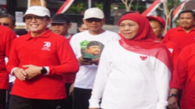 Gubernur Jatim Merayakan HJP ke-78 dengan Mengadakan Jalan Sehat Bersama Masyarakat Bojonegoro