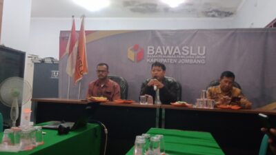 Bawaslu Jombang Memastikan Keamanan Logistik Pemilu dan Memetakan TPS yang Rawan Bencana