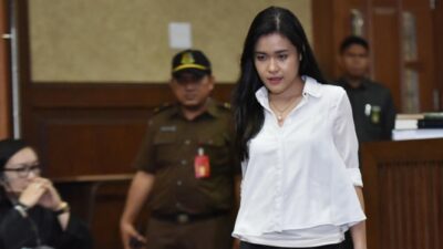 “Bongkarannya: Jessica Wongso Sebenarnya Bekerja di Bidang Farmasi, Tidak Dituduh” – Otto Hasibuan