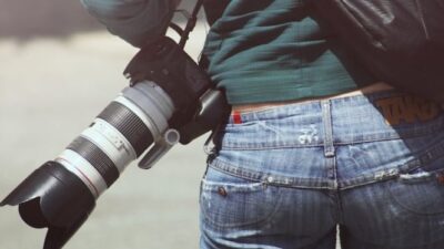 Saat Fotografer Dipekerjakan untuk Mengambil Foto Wisuda Mantan Pacar Sendiri: Pengalaman Roasting Sepanjang Sesi Pemotretan