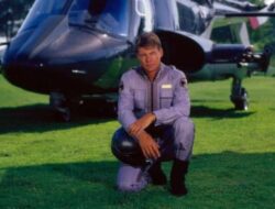 Tragis Akhir dari Aktor Tampan yang Memerankan Serial TV Populer Era 1980-an Airwolf