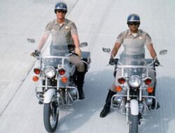 Penampilan Terkini Erik Estrada, Aktor Utama dalam Serial Populer CHiPs di Era 1970-an