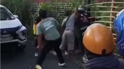 Anggota Polisi Dikeroyok oleh Kelompok Geng Motor di Bandung dan Video Viral