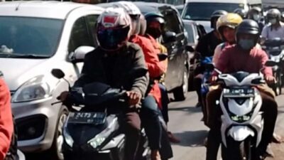 Pemerintah Berencana Menaikkan Pajak Kendaraan Bermotor, Netizen Merespon: “Nafas Pajaknya Juga Pak!”