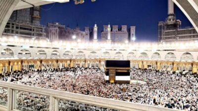 Detik-detik Imam Masjidil Haram Sujud Sahwi Karena Lupa Rakaat Tarawih, Kejadian Langka