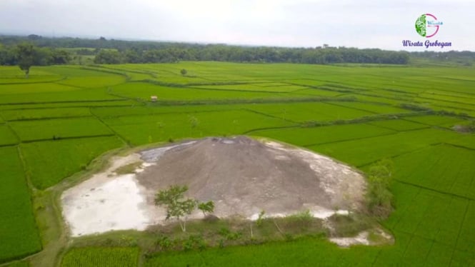 Misteri Penampakan Gunung Baru di Jawa Tengah, Terungkap Penyebabnya