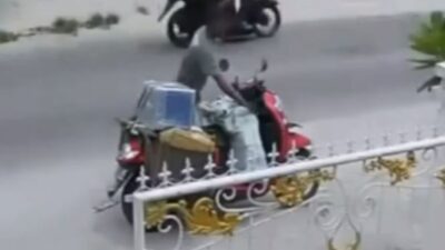 Pelaku yang Membawa Kabur Motor Kurir yang Sedang Mengantar Paket Viral Setelah Dihajar Warga hingga Babak Belur