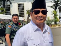 Prabowo Subianto Menunjukkan Gaya Silat dan Berlari Di Halaman Istana Setelah Pulih dari Operasi Kaki