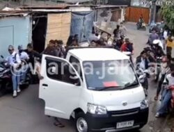 Mobil Pikap Viral Digunakan sebagai Tameng untuk Menghentikan Pelaku Pembacokan yang Kabur, Sopir Dihargai