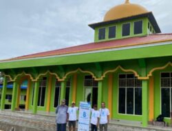 Membangun Mushola di Daerah Terpencil Papua