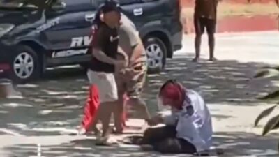 Petugas Dishub Dikeroyok Massa hingga Tergeletak Tak Berdaya, Beredar Video Viral