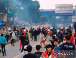 Puluhan Polisi Bubarkan Aksi Tawuran di Jakarta Timur