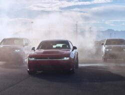 Dodge Mencari Badassador Untuk Promosi Mobil: Penemuan Berpotensi