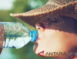 Kebiasaan Minum Air Es dan Mitos Tentang Kenaikan Berat Badan