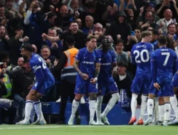 Cucurella Bawa Chelsea Menang Besar atas Man United: Analisis Lengkap