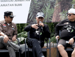 Andy Utama dan Arista Montana Bersama Pelihara Alam Megamendung