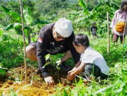 Menanam Pohon Endemik untuk Lingkungan dan Ideologi