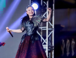 Malam Spektakuler Rossa dan Kembang Api JFC Artwear 2025