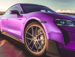 Porsche Berencana Tambahkan Fitur Kontroversial ke Mobil Listriknya