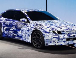 Tampilan Pertama BMW Seri 3 Listrik: Review dan Spesifikasi