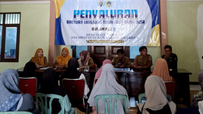 Penyaluran BLT Dana Desa Kedongkedoan Gresik: Membantu Keluarga Kurang Mampu